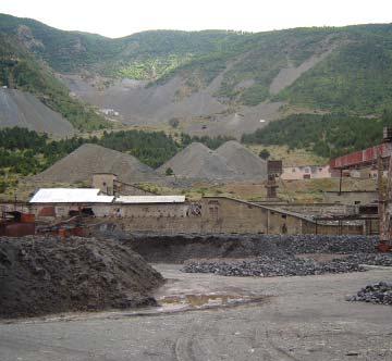 Teposhtëza e Dibrës së Madhe filloi me vrasjet, djegiet, grabitjet dhe shkatërrimet fatale tri herë radhazi nga hordhitë serbe dhe me vendosjen padrejtësisht të kufirit me insistimin hegjemonist