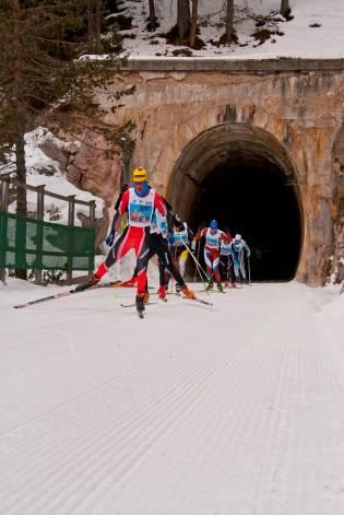 2015 (Mercoledì - Domenica) Prestazioni comprese nel prezzo del soggiorno : 4 notti all Hotel Laurin*** a Dobbiaco 4 prime colazioni 4 cena serale Abbonamento «piste sci di fondo» per la settimana