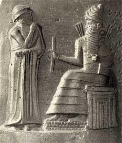 I BABILONESI I BABILONESI vivevano a nord della Mesopotamia e riuscirono a conquistare il territorio dei SUMERI. Il re più famoso dei BABILONESI fu HAMMURABI.