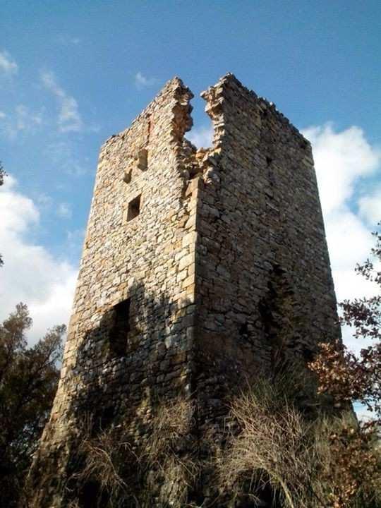 Asciano: entro quest anno sarà restaurata la Torre di Montalceto del XV... http://www.centritalianews.com/asciano-entro-questanno-sara-restaurat... 1 di 2 23/05/2014 9.