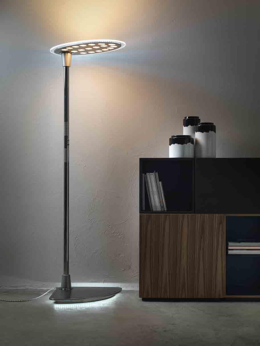 Possibilità dimmerazione intensità della luce principale. Diffusion floor lamp with LED.