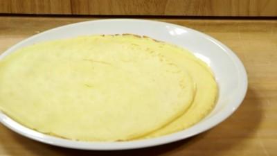 8 Farcite le crespelle con la farcia di ricotta e spinaci,