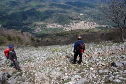 Martedì 31 ottobre 2017 8.00 Partenza in autobus per Cerchiara - la Valle del Caldanello - La Madonna delle Armi San Lorenzo Bellizzi e le Timpe 8.30 Emanuele Pisarra Presentazione dell escursione 9.