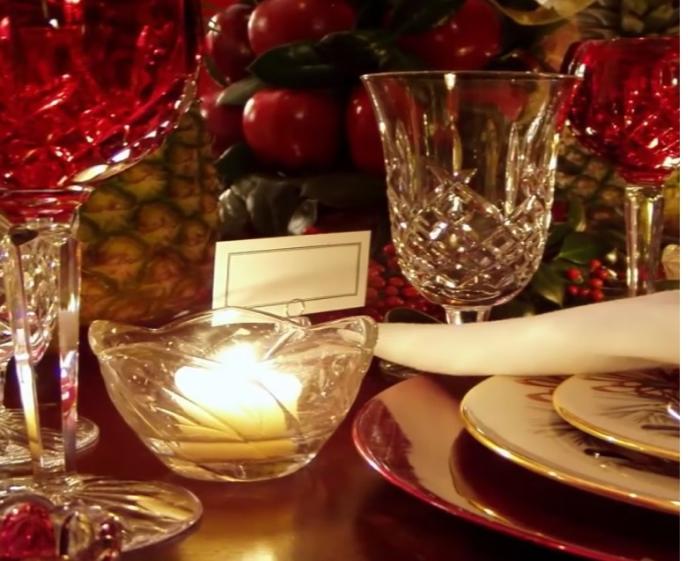 NATALE 2016 SECONDO FIPE: 5,6 MILIONI DI ITALIANI AL RISTORANTE Anche al ristorante i consumi di Natale non decollano.
