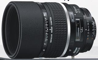 minima: 1,1m Angolo d immagine con il formato Nikon DX: Rispetto al formato 24x36 equivale ad un 202,5mm Diametro attacco filtri: 72mm Paraluce: incorporato Dimensioni: 79 x 120mm Peso: 815g