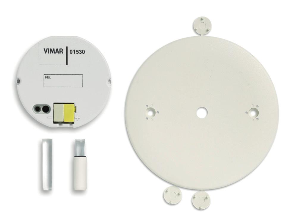 Sensore di luminosità Funzionalità Sensore di luminosità per regolatore 01528, installazione a soffitto. 01530 L unità completa si applica poi a una scatola montata a filo mediante viti.