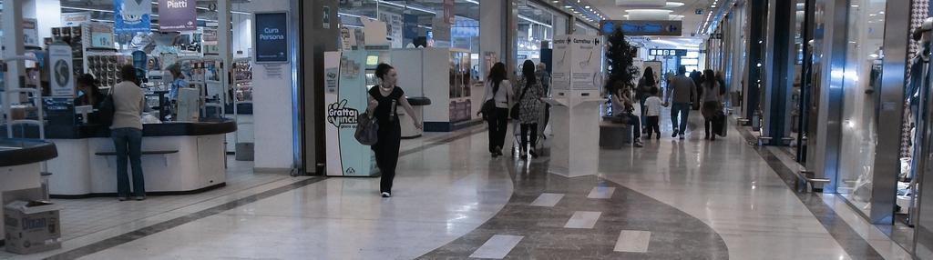 MODALITÀ DISALLESTIMENTO AREE Le operazioni di disallestimento non possono essere eseguite durante l orario di apertura al pubblico del Centro Commerciale.