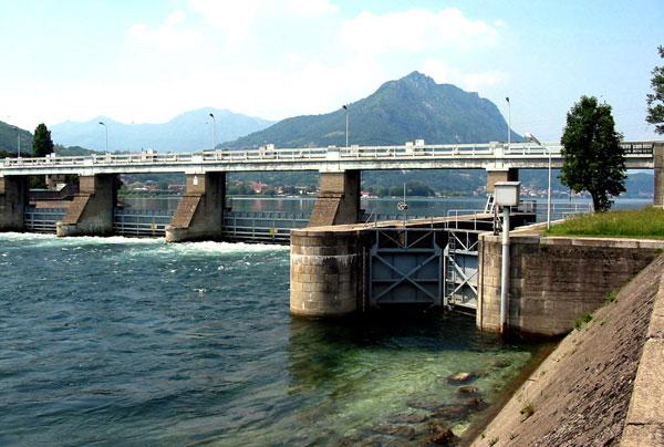 GESTIONE CASO DI STUDIO (1) La regolazione del Lago di Como Vedi: Guariso, Rinaldi, Soncini-Sessa; La regolazione dei sebatoi naturali: il caso del Lago di Como, Accademia dei Lincei, Roma, novembre