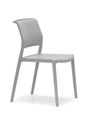 Ara Design Jorge Pensi Design Studio La maniglia segno d identità contraddistingue Ara anche nella versione sedia.