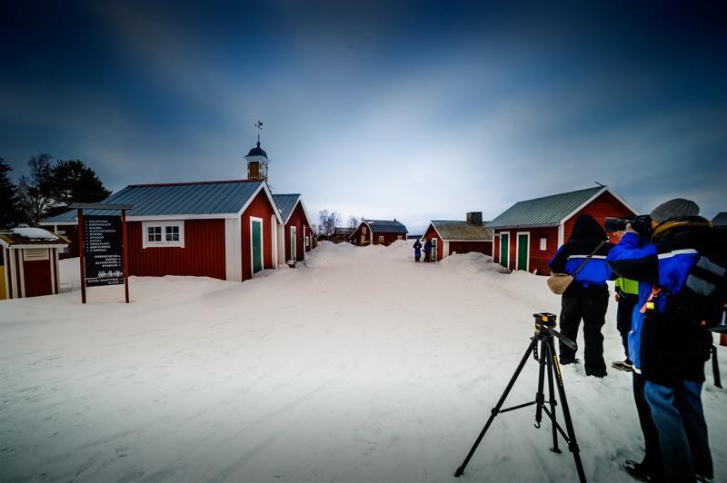 PROGRAMMA DI VIAGGIO 22 DICEMBRE: BENVENUTI IN LAPPONIA! Arrivo all aeroporto di Oulu (Finlandia) in tarda serata. Vi attenderemo in aeroporto e vi guideremo lungo tutto il viaggio.