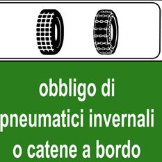 4 5 Le informazioni sulle tratte con obbligo di pneumatici invernali o catene da neve Le informazioni sulle tratte con divieto di sorpasso dei mezzi pesanti Autostrada TRATTO PERIODO da a direzione