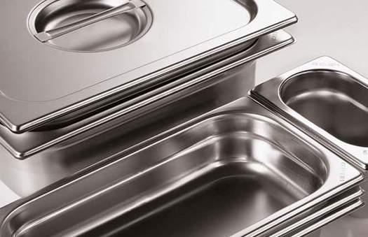 CONTENITORI GN INOX STAINLESS STEEL FOOD PANS INOX - STAINLESS STEEL BACINELLE GASTRONORM FORATE PERFORATED FOOD PANS Serie Size 2/1 650x530 mm 1/1 530x325 mm 2/3 353x320 mm Profondità Depth mm.