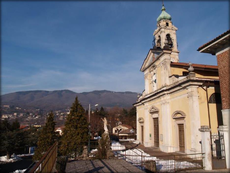 Oltrona La chiesa di san Vitale e Agricola Nel 1326 c era una cappella con un piccolo campanile al centro di un cimitero rimasto sino al 1793 e poi