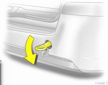 Per impedire l'ingresso dei gas di scarico provenienti dal veicolo trainante, inserire la modalità di ricircolo dell'aria e chiudere i finestrini.
