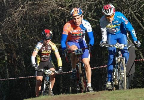 di ciclocross dedicata quest'anno alla memoria di Massimo Covani, figlio dello SDAC Marco Covani di Arezzo, prematuramente scomparso il 13 dicembre 2005.