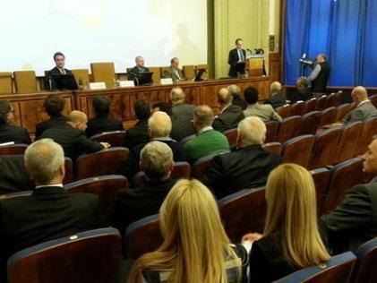 R A S S E G N A S T A M P A Venerdì 11 dicembre 2015 Italia-Serbia: primo incontro fra urologi italiani e serbi presso Accademia Scienze e arti Belgrado, 11 dic 14:50 - (Agenzia Nova) - Si è tenuto