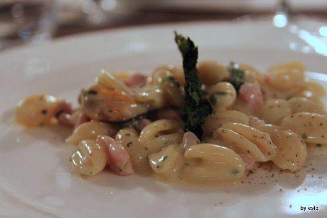 La Carbonara di mare con Gnocchetti sardi e salicornia Per secondo Trancio