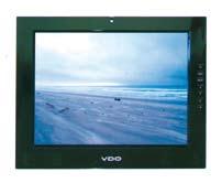 Dimensioni: (AxLxP): 252 x 323 x 42,5 mm. Peso: 2,4 Kg. Accessori: cavo di alimentazione, telecomando, cavo monitor. TV color 17 LCD TFT. PAL/NTSC.
