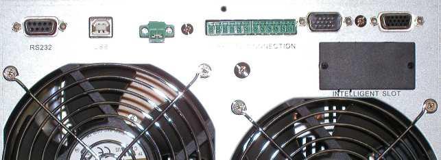 una corrente perfetta, per una alimentazione di alta Qualità per i Vostri dispositivi sensibili FATTORE DI POTENZA IN USCITA φ 0.8 il migliore Power Factor di uscita 0,8.