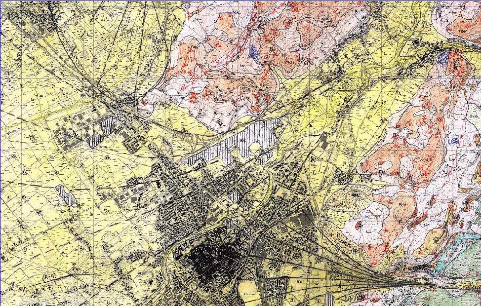 Fig.6 Esempi di sezioni geologiche, stratigrafie e carte ideogeologiche. 1.5.5 Antropizzazione.