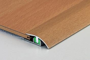 profili per pavimenti in legno e laminato Gli articoli serie C/, sono dei profili terminali per pavimenti di differente livello.