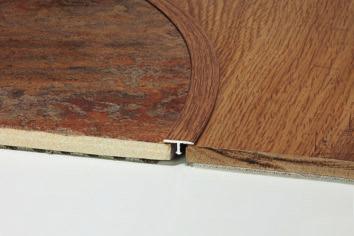 profili curvabili Joint Flex è una linea di profili curvabili per la separazione, protezione e decorazione di pavimenti di pari livello in ceramica, marmo, legno e laminato.