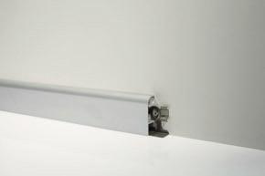 Grazie ad un semplice sistema ad incastro mediante l impiego di clips in acciaio armonico fissate a parete con l utilizzo di viti e tasselli, combina la rapidità e la facilità di installazione ad una
