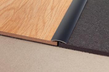 profili per pavimenti di pari livello 30/A alluminio verniciato grigio antracite Proclassic R è una linea di profili appositamente studiata con funzione di copri soglia, per mascherare le giunzioni