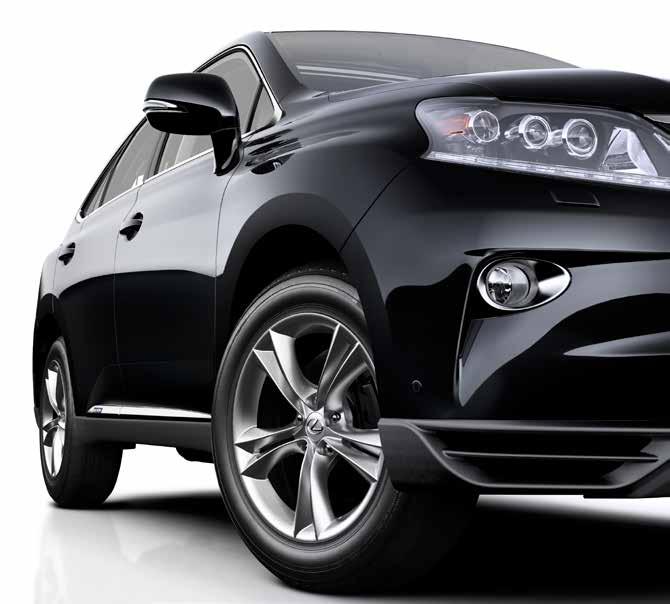 Un tocco di individualità Design all'avanguardia, maggiore piacere di guida. Tale filosofia è alla base sia della nuova RX Hybrid che della gamma accessori Lexus che completano la vettura.