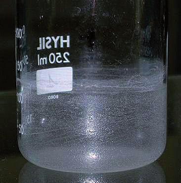 I sali di magnesio, quando sono portati in soluzione acquosa a ph fortemente basici, formano l idrossido di magnesio [Mg(OH)2]