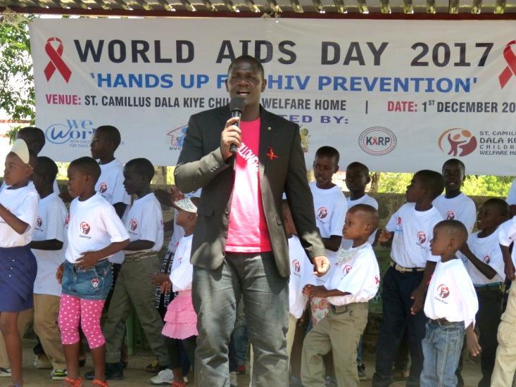Guests delivered educative speeches geared towards caring for the sick and working towards reducing new HIV infections. The day ended with award giving and a final word of prayer. 1 Dicembre P.