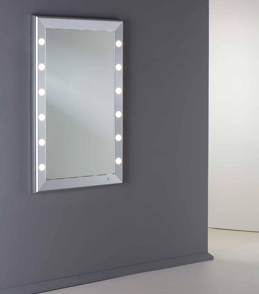 Unica Linea SP Linea Specchi SP Design: Cantoni Specchi a parete ad illuminazione diffusa I-light regolabile in intensità.