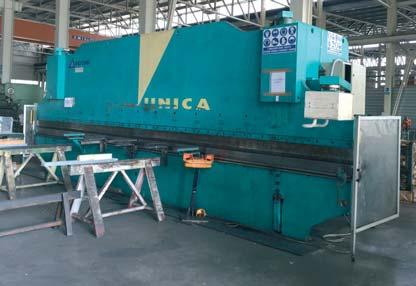 TRAUMATIC L3050S, working area 1500 x 3000, table height 900, max loading capacity 890 kg, X 3130, Y 1580, Z 123, year 2002 Lathe ETXEA T-III, centres distance 7000, max diam.