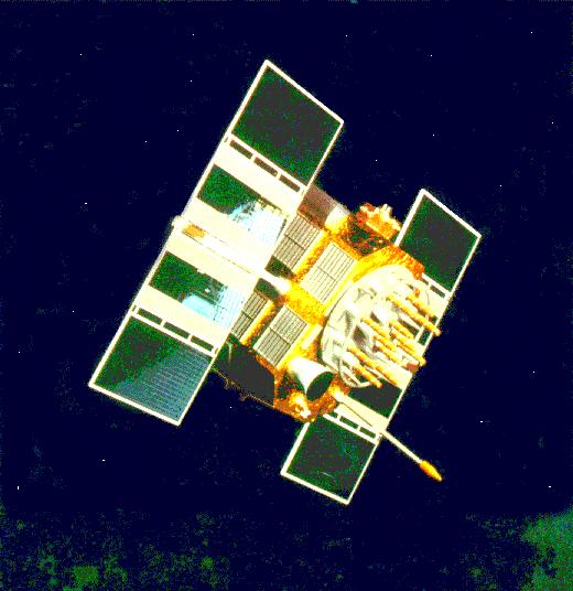 Il satellite GPS Si distingue in satelliti del Blocco I: sperimentali e lanciati dal 1978 al 1985 (ormai tutti fuori uso); Blocco II, SVN 13-21: lanciati dal 1989 al 1990; Blocco IIA, SVN 22-40: