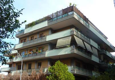 Via Francesco Saverio Solari In stabile d epoca senza ascensore appartamento sito al 2 piano di 53 mq composto da soggiorno