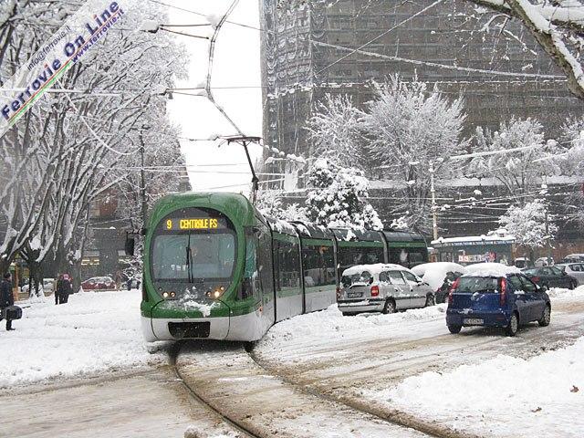 Il tram 7509 in arrivo al capolinea del 9 in