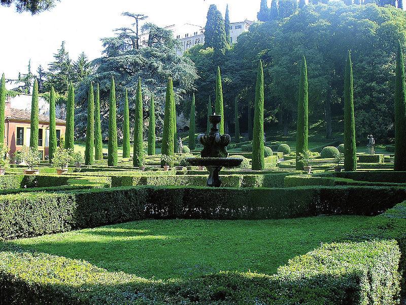 22 5 Proseguite per recarvi al Museo Africano, nella casa dei Padri Comboniani.