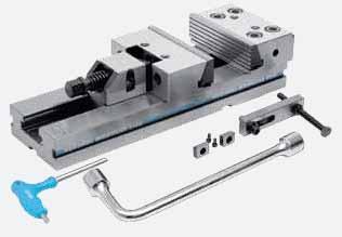 Morse modulari di precisione serie STNR Precision modular vises STNR series Serie STNR LE PIU IFFUSE NEL MONO Una serie di morse per le esigenze di lavoro più disparate per la lavorazione di pezzi