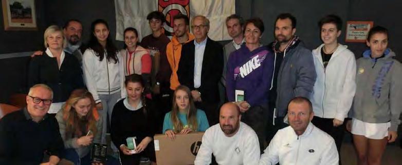 (Roberto Bonigolo) Master Young Boys al Tennis Comunali Vicenza Ancora un successo nell edizione 2017 del Master Young Boys sui campi del Tennis Comunali Vicenza con i migliori otto giovani (M/F)