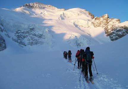 Gruppo G.A.I.S.A. Gruppo Amici Internazionali Sci Alpinismo sito http://gaisa.caicomo.it Gruppo G.A.I.S.A. Come sempre dalla costituzione del Gruppo, avvenuta nel 2009, anche per il prossimo 2018 verranno organizzate le classiche manifestazioni caratterizzanti questa disciplina.