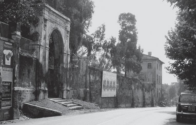 Fig. 6 Portale del Casale Mellini su via Trionfale,