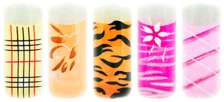 Ve ne sono di vario tipo, colori, forme e lunghezze (ve ne sono addirittura già di decorate e questo per consentire di eseguire un perfetto lavoro di nail art senza dover essere necessariamente molto