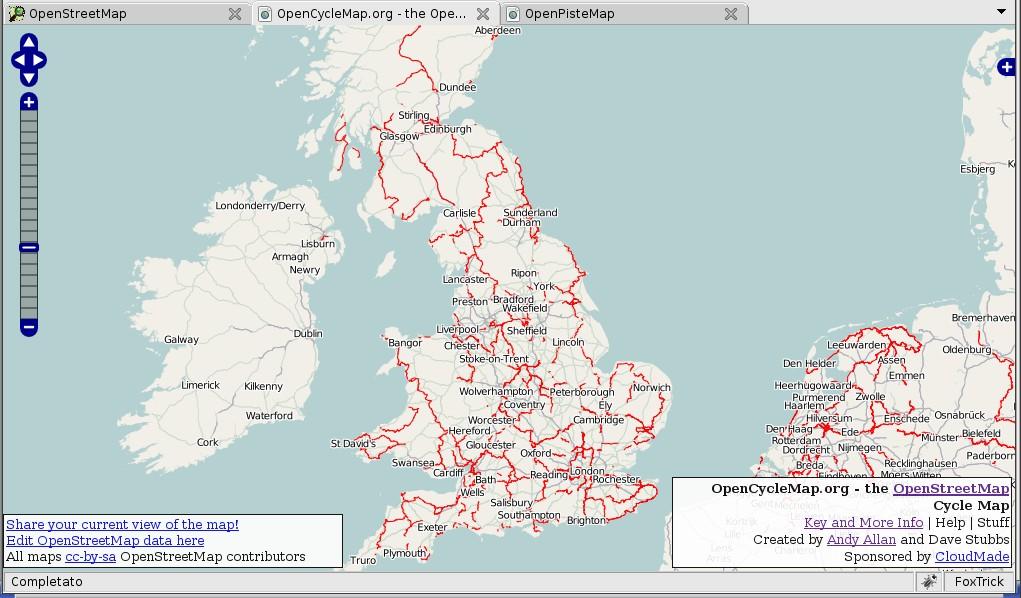 Web mapping framework: OpenLayers Caratteristiche: Libreria Javascript Simile alle API di Google Maps ma
