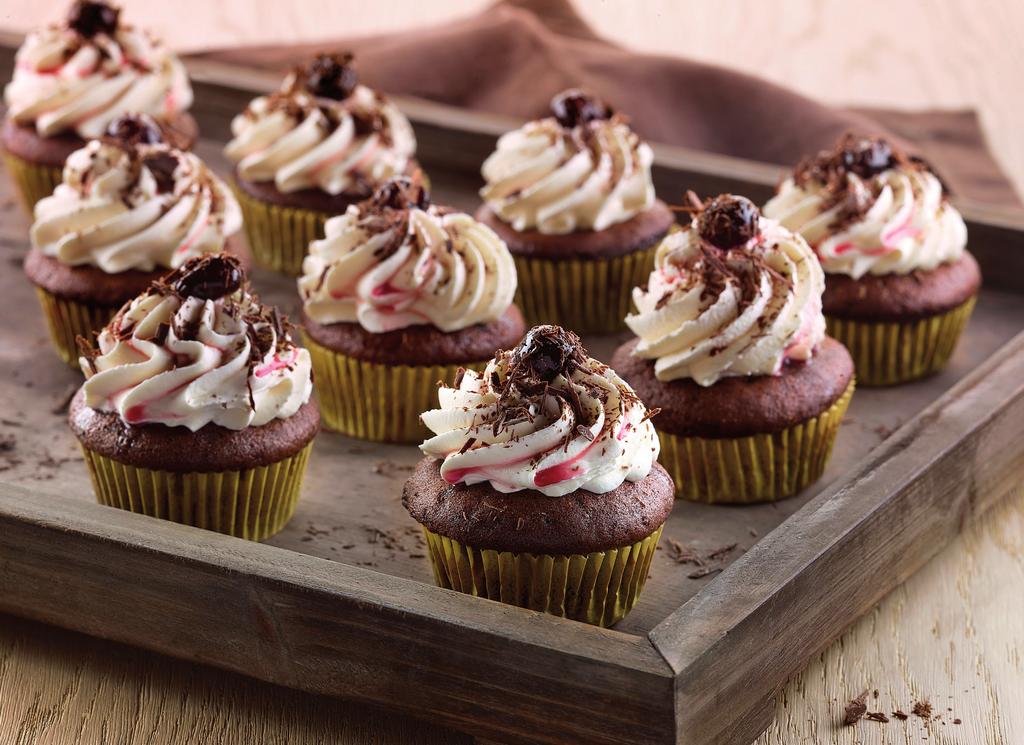 Cup cake al cacao, con cioccolato bianco e amarene Cioccolato bianco o scuro? Eliminiamo l imbarazzo della scelta, sposandoli entrambi creando un armonia perfetta.