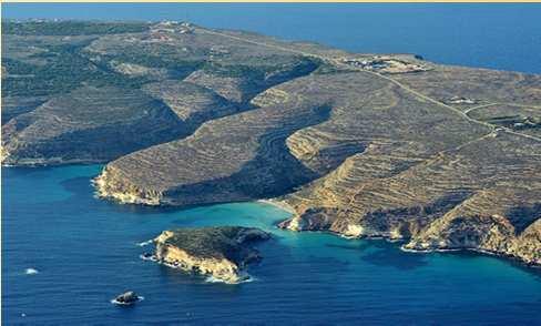 Isole degli uomini liberi Quarto gruppo di lavoro Destinatari: Comuni e cittadini di Lampedusa e di Ravenna Obiettivo: raccontare la storia dell isola, le condizioni di vita dei partigiani ed i