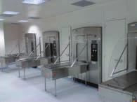 This unit is composed of an area dedicated to the reception, wash and packaging of materials, an area for the sterilization and another one for the storage and distribution of sterilized materials.