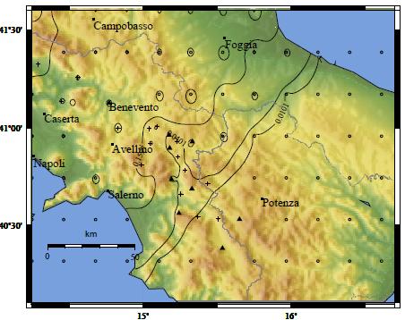 Alla rete ISNet, la massima accelerazione è stata registrata alla stazione BENI, Benevento, distanza epicentrale