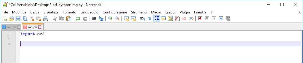 Esercizio 1 - soluzione 3. Aprire il file img.py in un editor di testo 4.