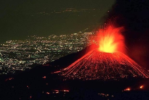 Quanti sono i vulcani? Sulla Terra esistono oltre 500 vulcani attivi.
