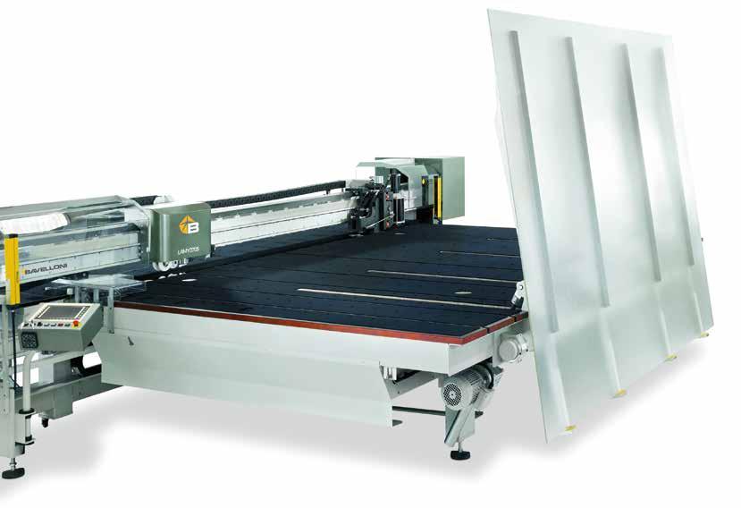 Cutting, breaking and detaching laminated glass Per il taglio, il troncaggio e lo stacco del vetro laminato LAMY 370 S is the cutting solution for regular and jumbo sizes (3710 mm maximum cut).